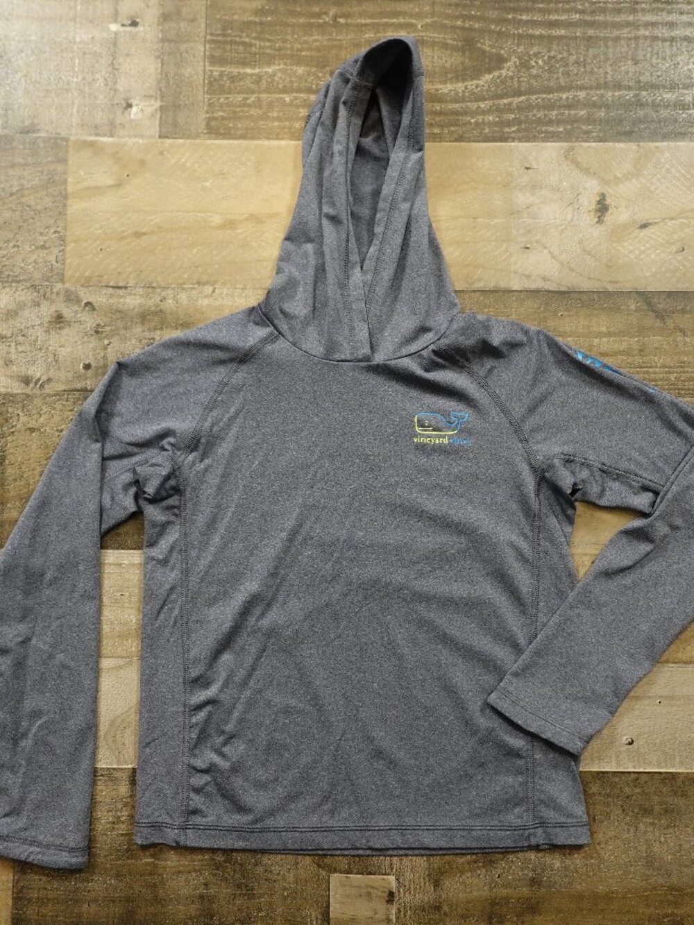 Vineyard Vines Performance Hoodie Youth Size 7 Gray Whale Logo Athletic